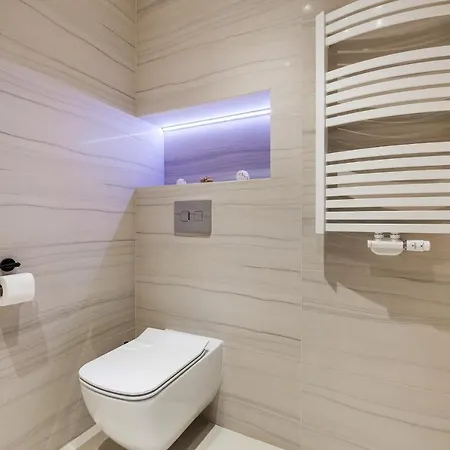 Pier Apartments By Oneapartments Apartmán